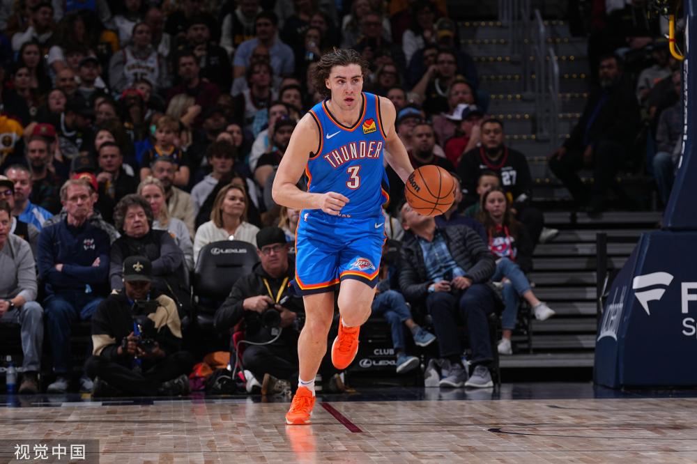 他不禁对这 他不禁对这