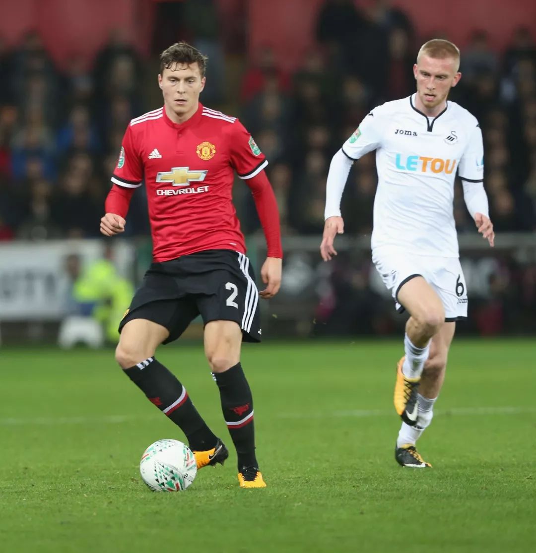 并在比赛中 并在比赛中