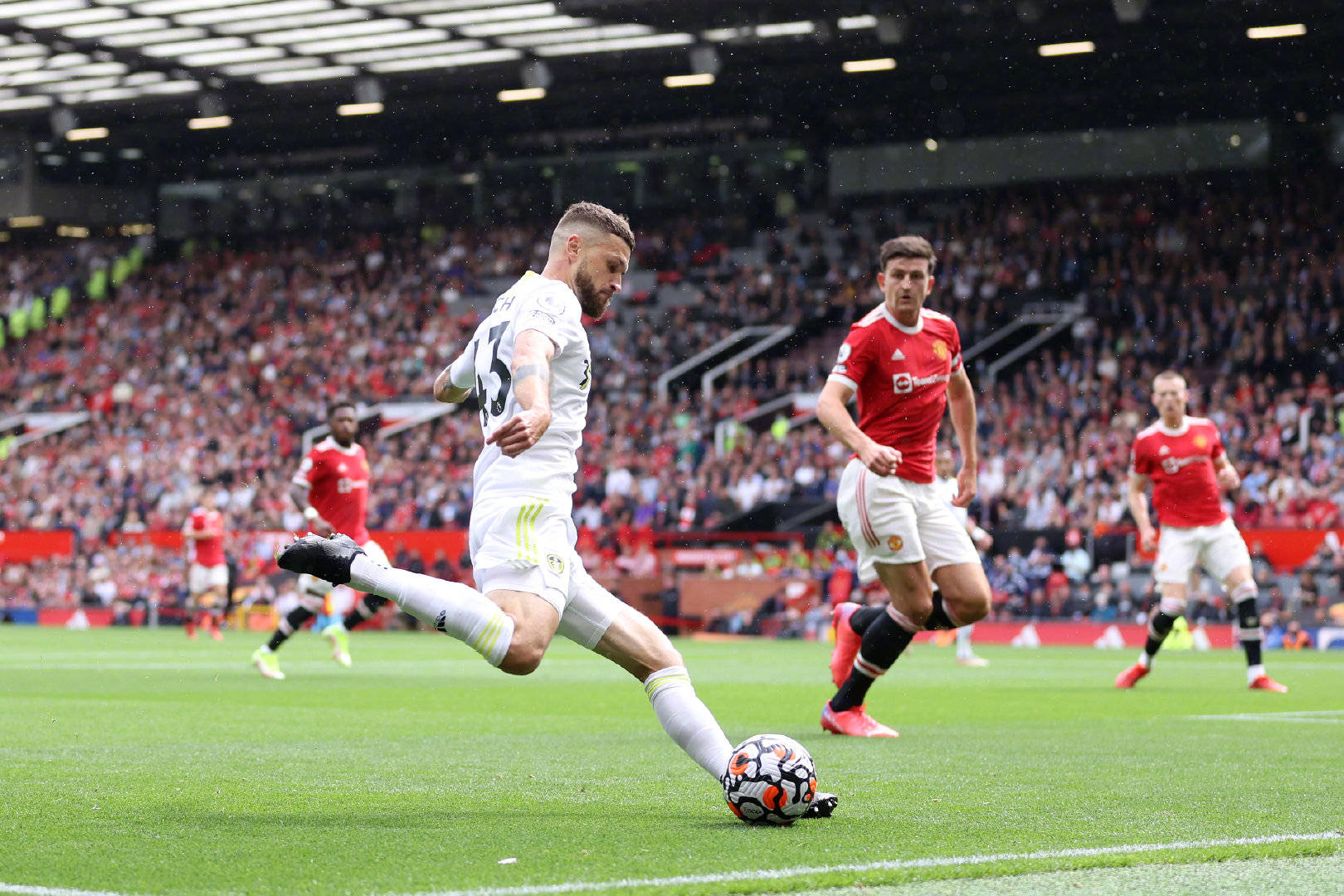 与队友们探 与队友们探