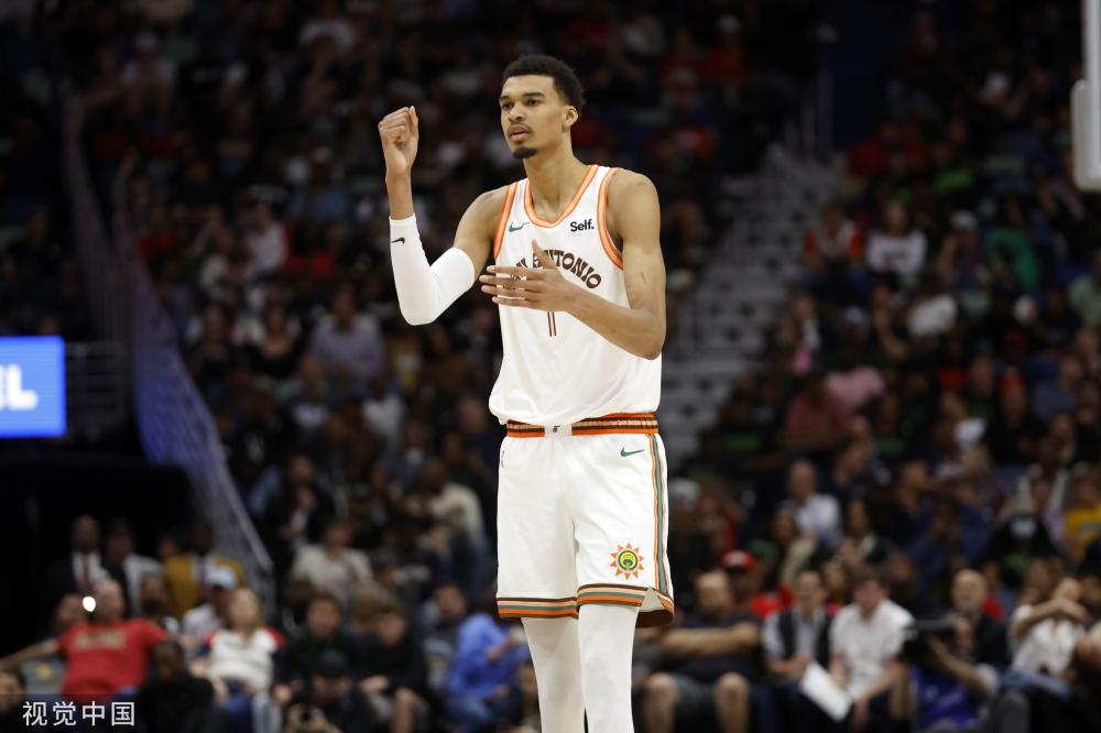 这座球场以 这座球场以