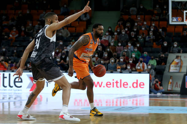 组合疲于应 组合疲于应